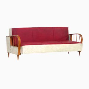 Sofá cama Mid-Century con reposabrazos de madera curvada y funda de cuero sintético, años 50