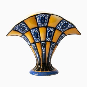 Vaso Art Déco a forma di ventaglio in ceramica di Ditmar Urbach, anni '20