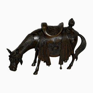 Caballo de bronce estilo asiático, principios de 1900