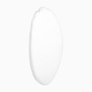 Weißer mattierter Tafla O3 Spiegel mit Zuckerwatte-Motiv von Zieta