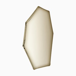Espejo de pared escultural Tafla C2 en dorado claro de Zieta