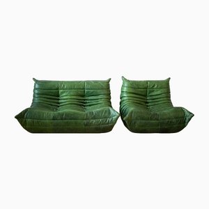 Sofá y sillón Togo de cuero verde de Michel Ducaroy para Ligne Roset, años 70. Juego de 2