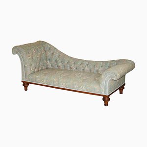 Victorian Chesterfield Chaise Lounge in Burl Walnut from Liberty London, 1880s