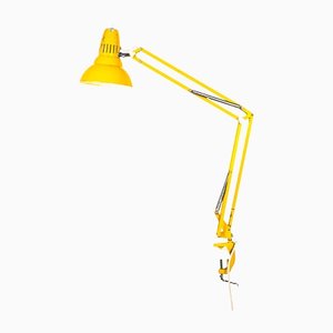 Lámpara de mesa sueca amarilla de Luxo, años 70
