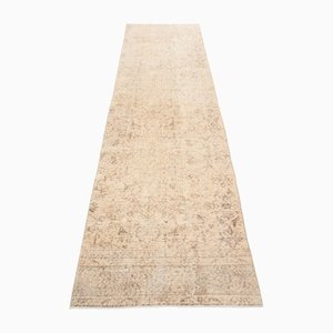 Alfombra de pasillo turca en marrón y beige, 1963