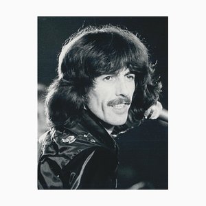 Henry Grossman, George Harrison on Stage, Photographie en Noir et Blanc, 1970s