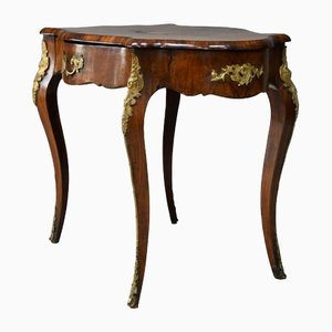 Französischer Tisch aus Nussholz mit Intarsien