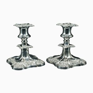 Candelabros victorianos antiguos bañados en plata, década de 1890. Juego de 2