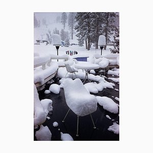 Slim Aarons, Squaw Valley Snow, metà del XX secolo / 2022, stampa digitale fotografica