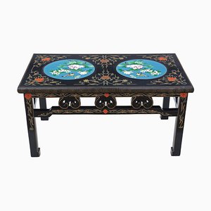 Table Basse Antique en Laque Noire, Chine, 1950s