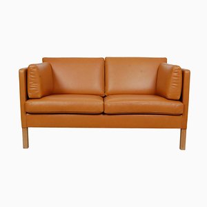 2442 2-Sitzer Sofa aus cognacfarbenem Anilin Leder von Børge Mogensen für Fredericia