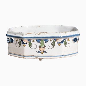 Spätes 18. Jh. Jardiniere mit Lambrequin von Rouen Faience