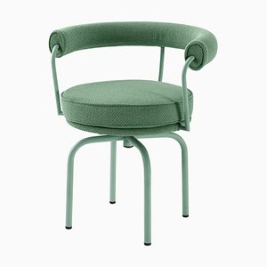 Grüner Stuhl von Charlotte Perriand für Cassina