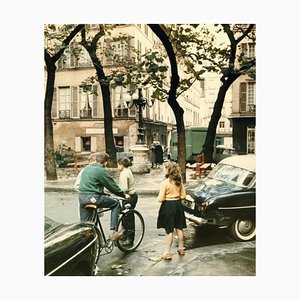 Peter Cornelius, Parigi a colori: Paris Corner Kids, 1956-1961 / 2023, Stampa a pigmenti d'archivio