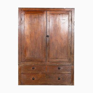 Credenza grande in pino, Irlanda, metà XIX secolo