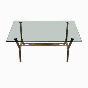 Mesa de latón y vidrio ahumado de Maison Jansen, Italy, años 60