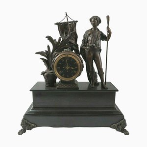 Horloge de Cheminée Antique en Zinc avec Pêcheur