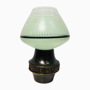 Lámpara de mesa vintage de cobre con pantalla de vidrio verde menta original, años 60