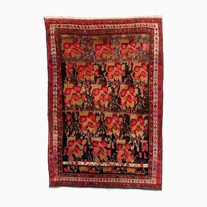 Medium Vintage Handmade Mahal Rug in Wool