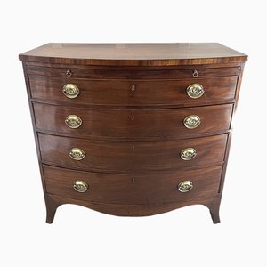 Antique George III Bow Fronted Chest of Drawers in Mahogany, 1800