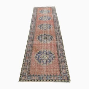 Tapis de Couloir Oushak Vintage en Laine Rouge, Turquie, 1960s