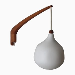 Lampada da parete in teak e vetro opalino di Uno & Eastern Kristansson, anni '50