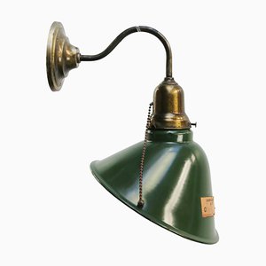 Grün emaillierte industrielle amerikanische Vintage Wandlampe von Westinghouse