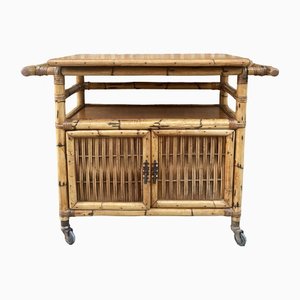 Mueble bar español de bambú con ruedas, años 50