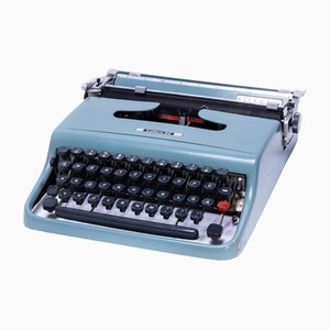 Olivetti Letter 22 Typewriter, 1970s