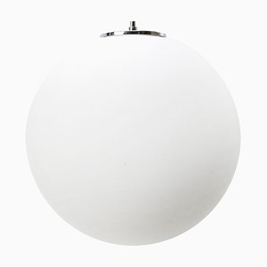 Lampes à Suspension Globe Mid-Century en Verre Opalin Blanc par Glashütte Limburg