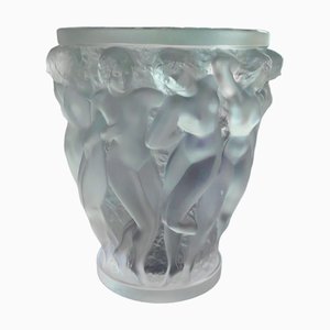 Baccantes Glasvase mit Skulpturen von Frauen in Hochrelief von Lalique France, 20. Jh