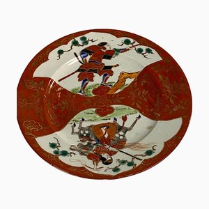 Plato japonés de porcelana roja, década de 1800