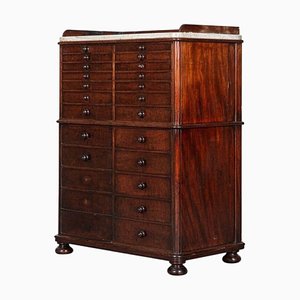 Mobile da collezione in mogano e marmo, Regno Unito, XIX secolo, metà XIX secolo