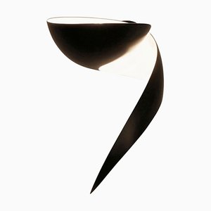 Schwarze Mid-Century Modern Flame Wandlampe von Serge Mouille