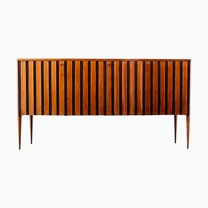 Credenza grande di Paolo Buffa in legno, ottone e vetro, anni '50