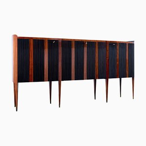 Credenza grande a otto gambe in ottone e vetro di Paolo Buffa, Italia, anni '50