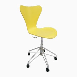 Model 3117 Office Swivel Chair in Yellow by Arne Jacobsen for Fritz Hansen, 1995
