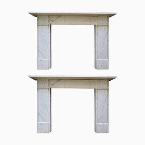 19th Century English Veined White Marble Fireplace Mantels, 1850, Set of 2