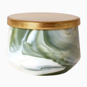 Cuenco de porcelana con tapa de Anna Diekmann