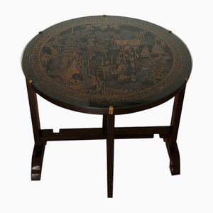 Mesa de té china de madera maciza inclinada con patas esmaltadas y motivos decorativos y florales muy tallados, década de 1900