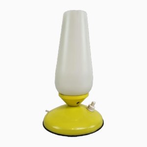 Gelbe italienische Vintage Space Age Tischlampe aus Kunststoff in Laternen-Optik, 1960er