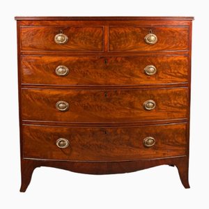 Large Georgian Bow Front Chest of Drawers, 1780s