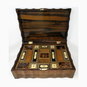 Scatola da cucito antica Anglo-Indiana Coromandel in legno di seta, 1850