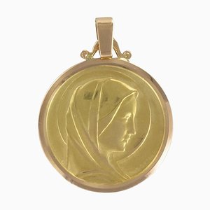 18 Karat Antique Yellow Rose Gold Haloed Virgin Mary Medal, 1890s