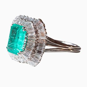 18k Vintage White Gold with Colombian Emerald Ballerina Ring