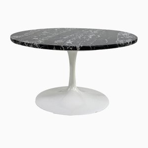 Tavolino da caffè rotondo Tulip di Eero Saarinen per Knoll International