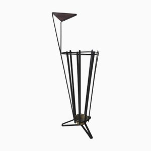 Dreibeiniger Schirmständer aus Metall & Teak im Stil von Mathieu Matégot, 1950er