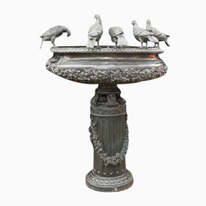 Große klassische italienische Bronze Vogel Brunnen Statue