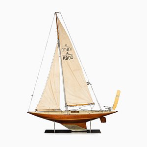 English Racing Pond Yacht in Wood, 1960s