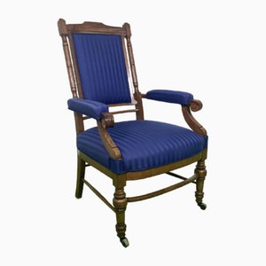 Antiker skandinavischer Sessel mit hoher Rückenlehne um 1890